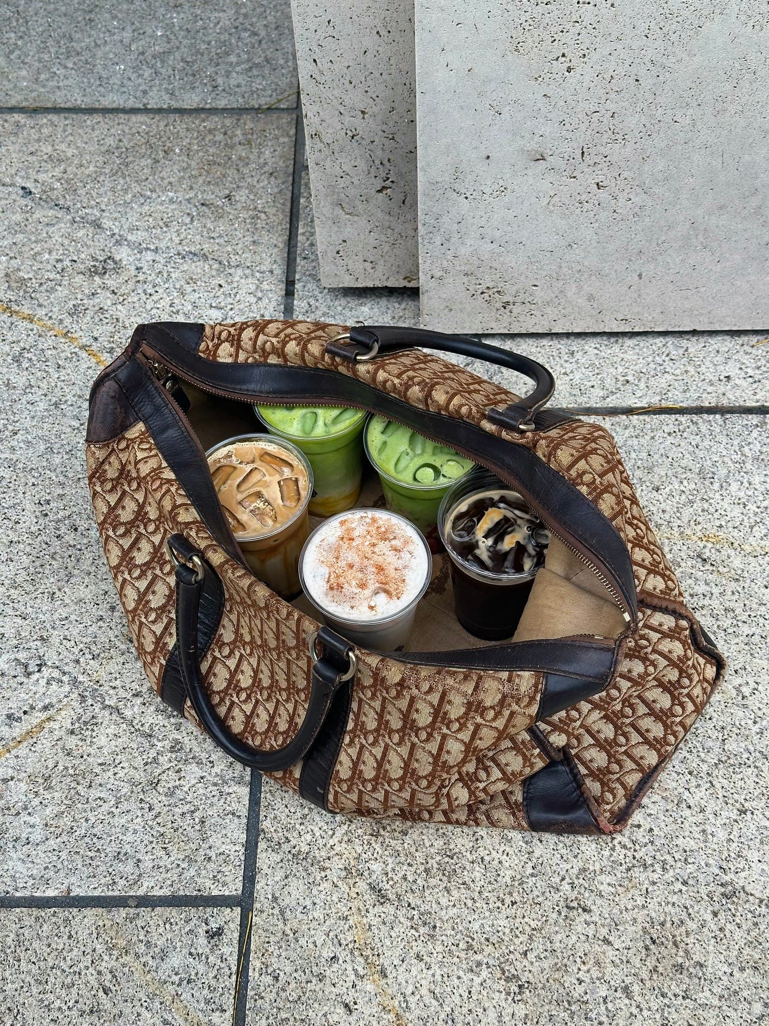 Picnic bag with drinks and snacks